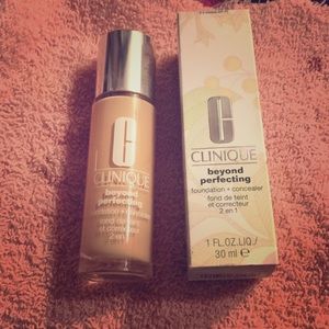 Clinique Beyond Perfecting Foundation + Concealer